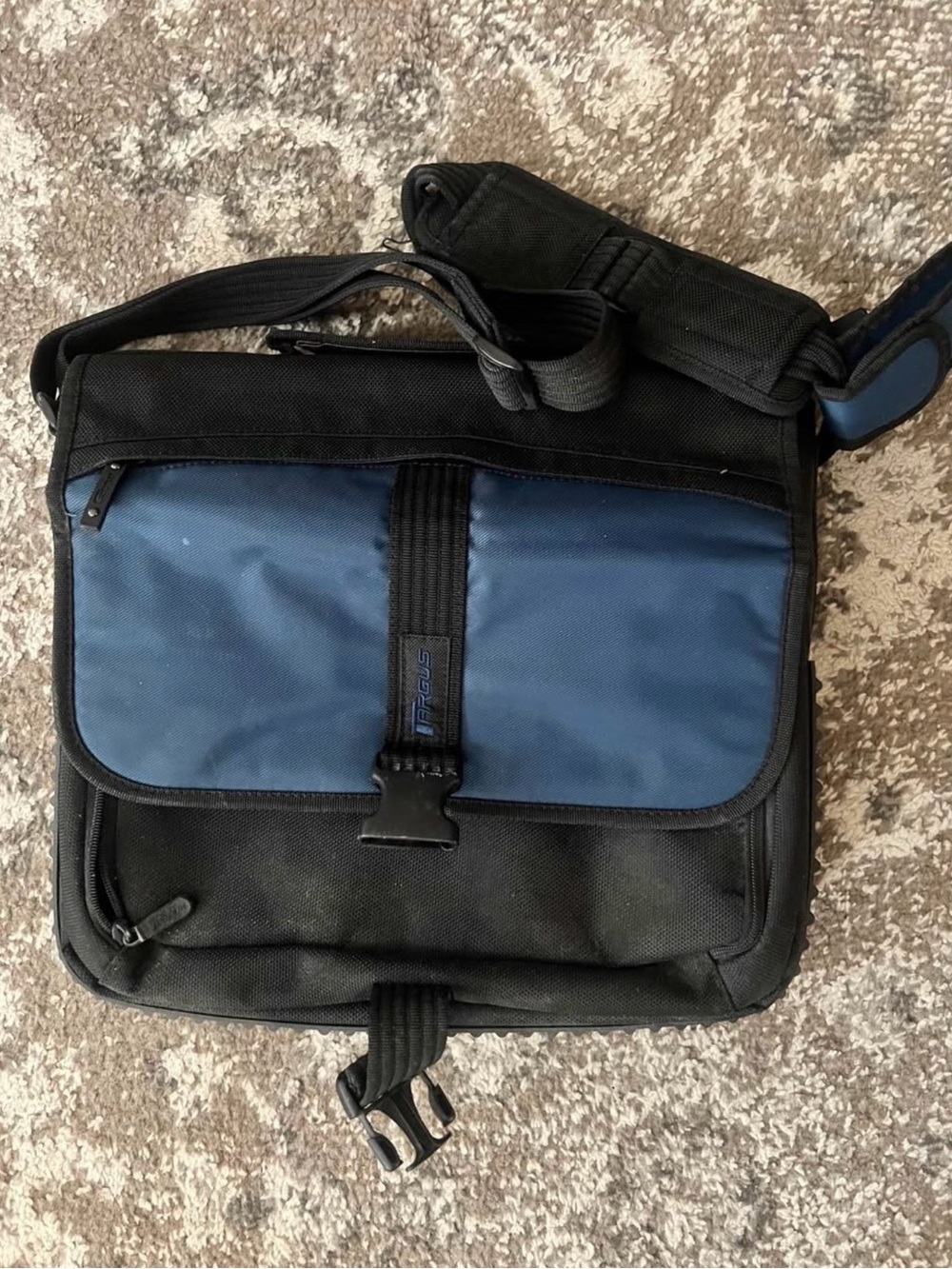 Targus Stylish Black and Blue Men's Messenger Bag with Adjustable Strap